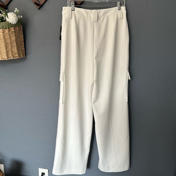 Y2K Inspired DKNY women's solid wide-leg crepe cargo-pocket pants ivory Size 10 - Picture 3 of 9